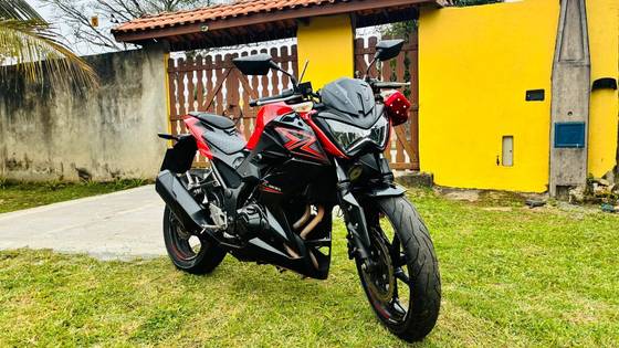 KAWASAKI Z300 